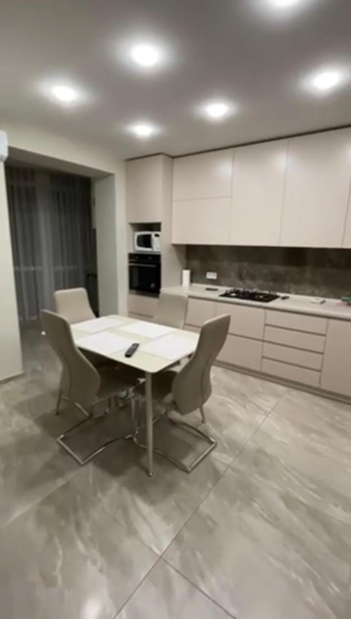 Apartment New Building In Center Dnipro Ngoại thất bức ảnh