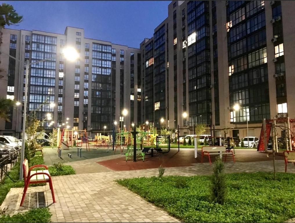 Apartment New Building In Center Dnipro Ngoại thất bức ảnh