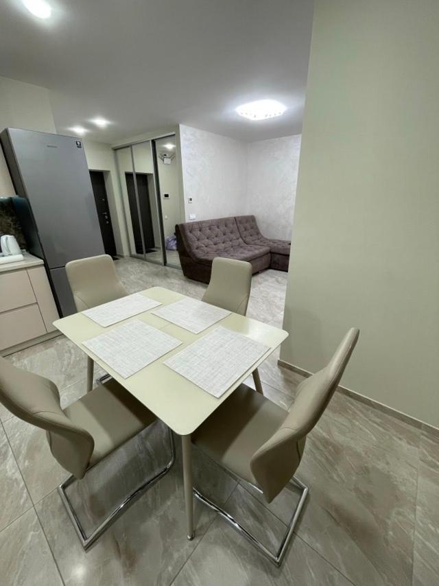 Apartment New Building In Center Dnipro Ngoại thất bức ảnh