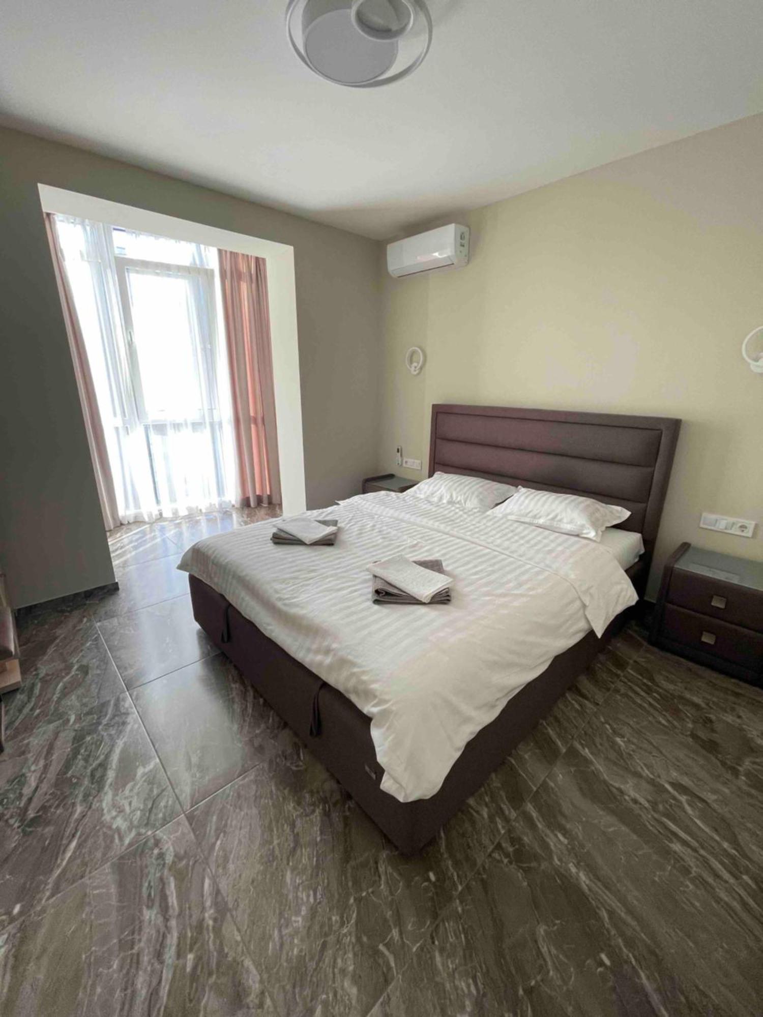Apartment New Building In Center Dnipro Ngoại thất bức ảnh